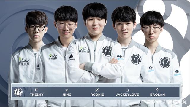 相比之下 相比之下